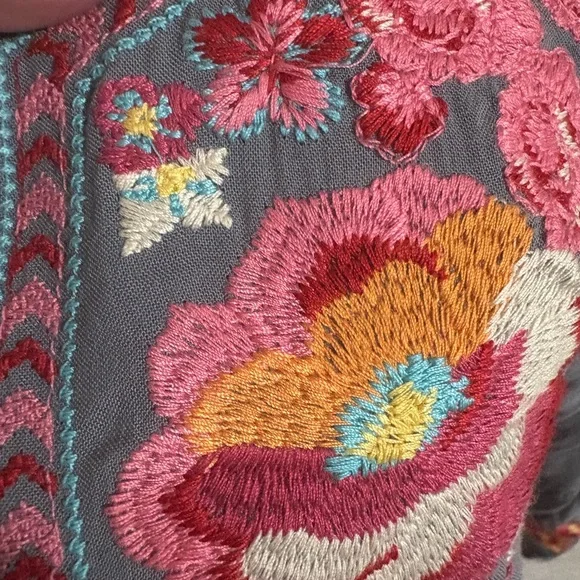 Savanna Jane Gray Embellished Blouse with Mandarin Collar - Picture 3 of 4